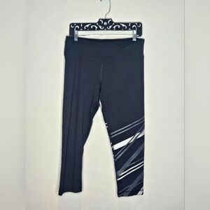 Black and White Patterned Leggings